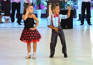 Бальные танцы для детей - пробуем свои силы.